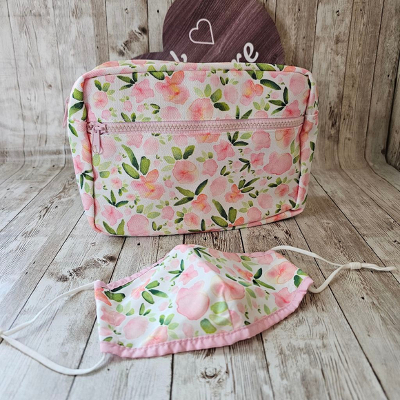 Women's Pink Floral Cosmetic Bag and Mask Set - Picture 1 of 7